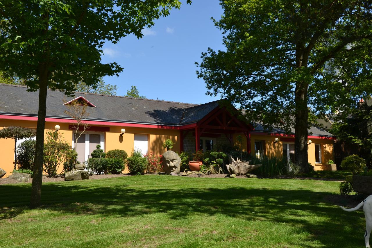Hotel Roc Land Les Portes du Coglais 외부 사진